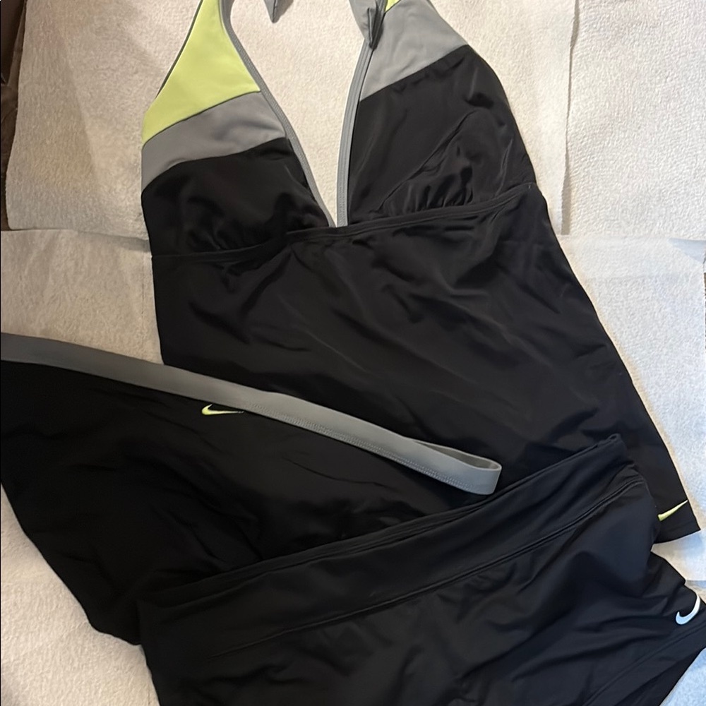 Nike Black and Gray three piece tankini Swimwear